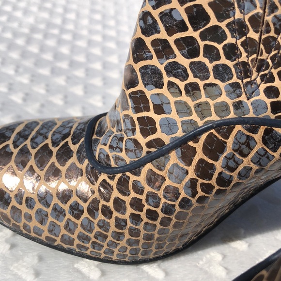 ROCKPORT By ADIDAS Leather Snakeskin Print Booties Heels Shoes Size 6 - Picture 14 of 17